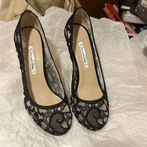 Oscar de la Renta Black Lace Heels